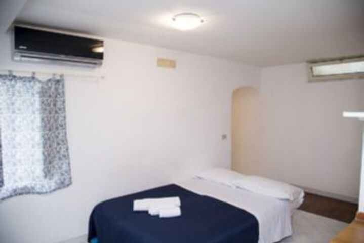 Room 86 of 160