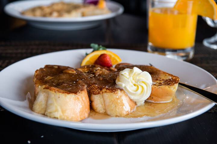 Breakfast/Coffee Service 99 of 137