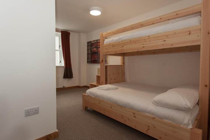 Room 18 of 45