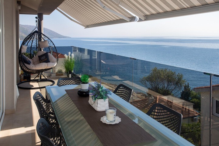 Terrace/Patio 17 of 65