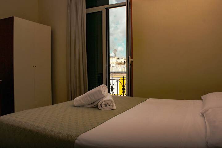 Room 22 of 79