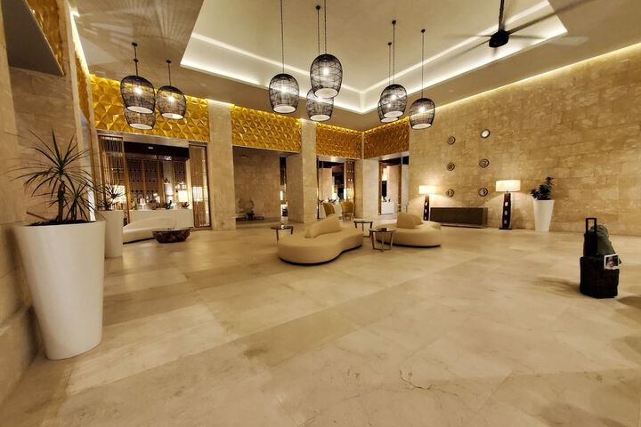 Hotel Interior 4 of 322