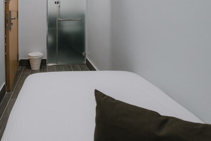 Room 13 of 88