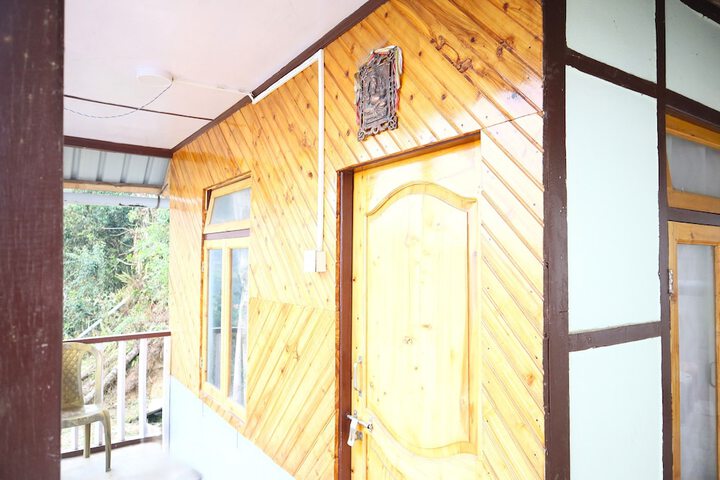 Room 11 of 36