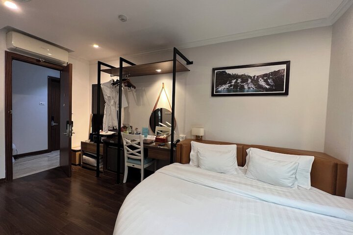 Room 14 of 23