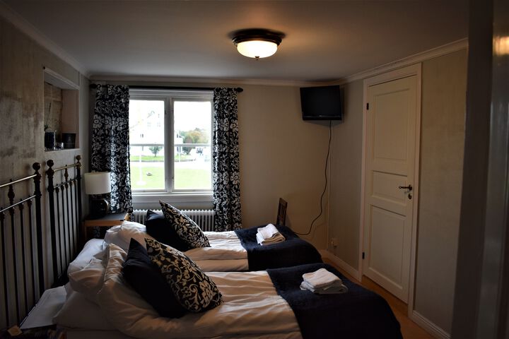 Room 77 of 84