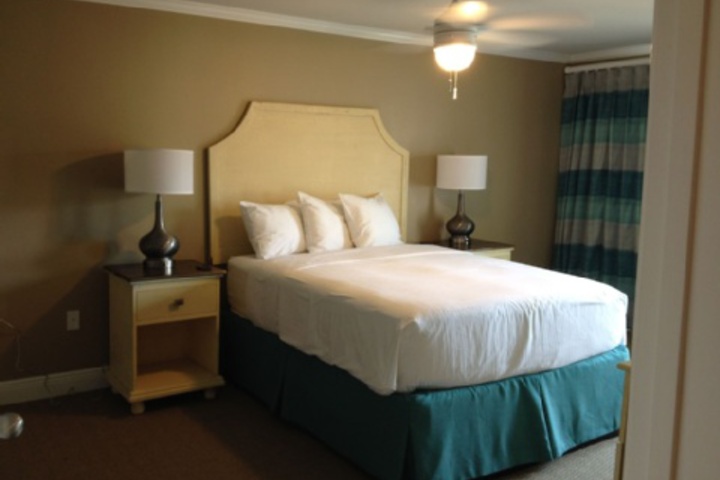 Room 48 of 144