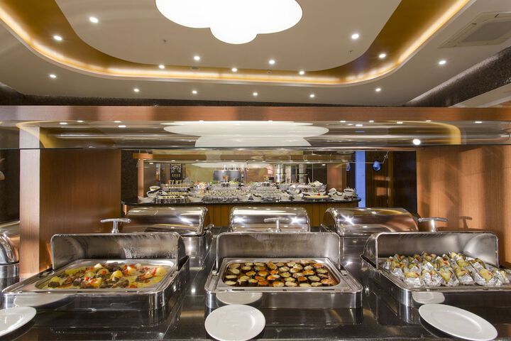 Dining 62 of 81