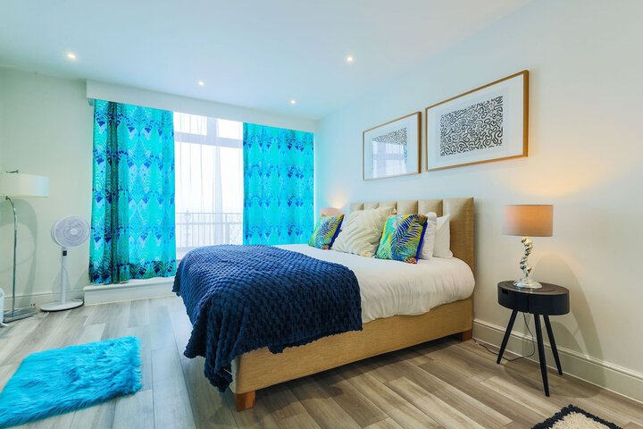 Room 104 of 283