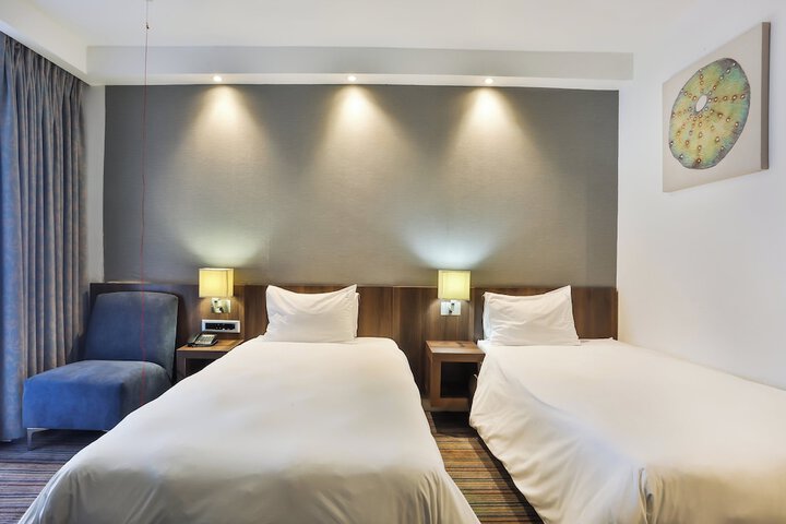 Room 29 of 187