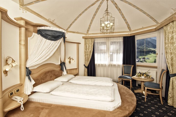 Room 22 of 70