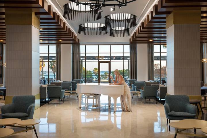 Hotel Lobby