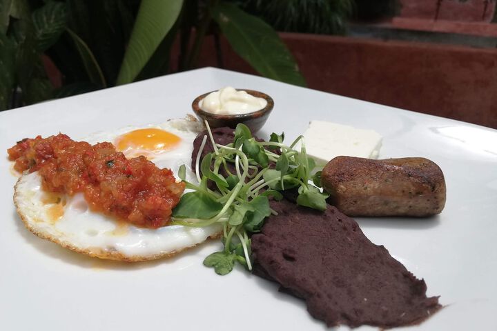 Breakfast meal