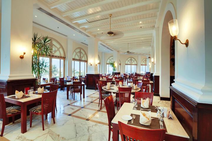Dining 108 of 176