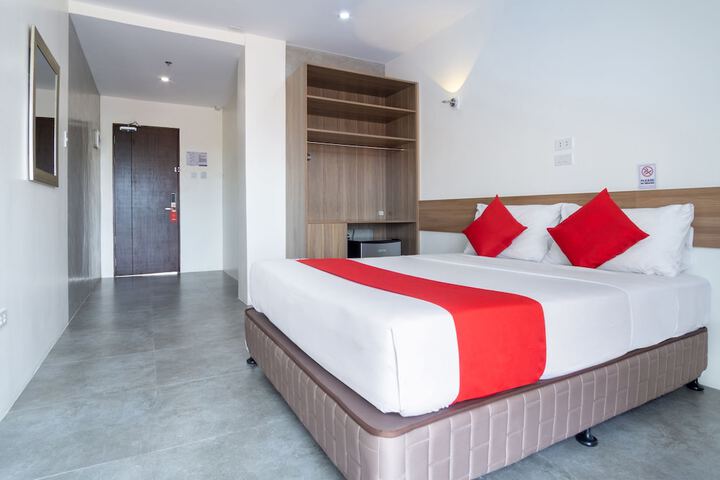 Room 7 of 28