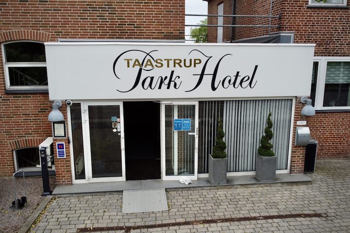 Hotel 43 of 57