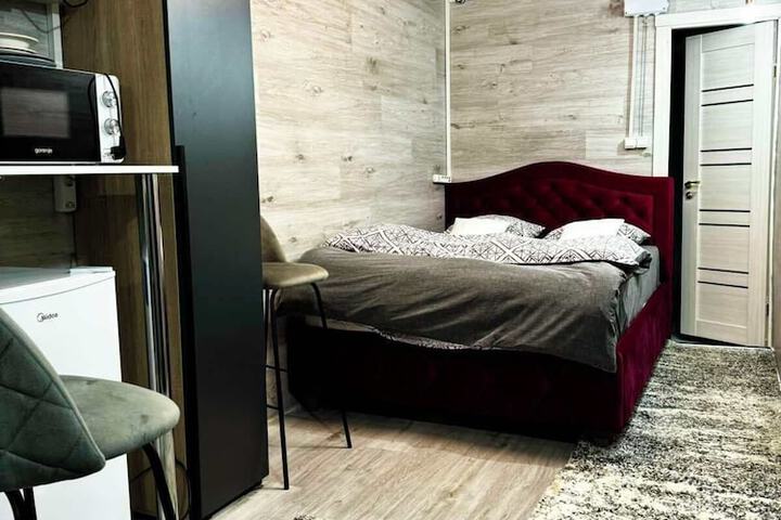 Room 18 of 106