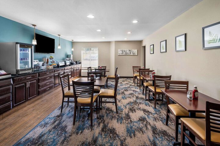 Breakfast/Coffee Service 30 of 36