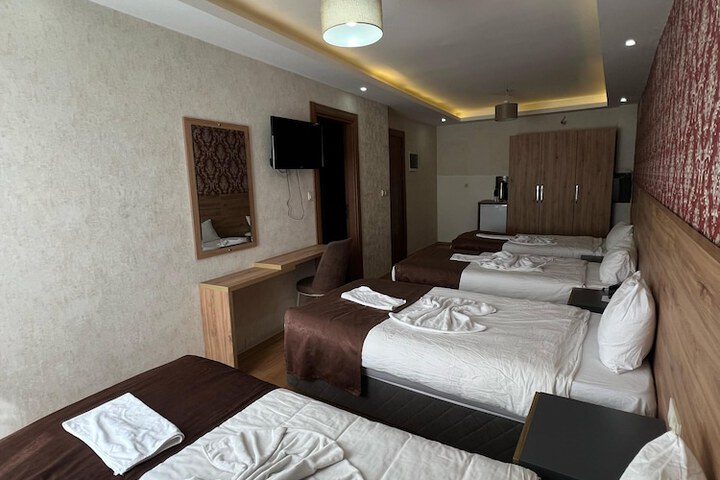 Room 30 of 54
