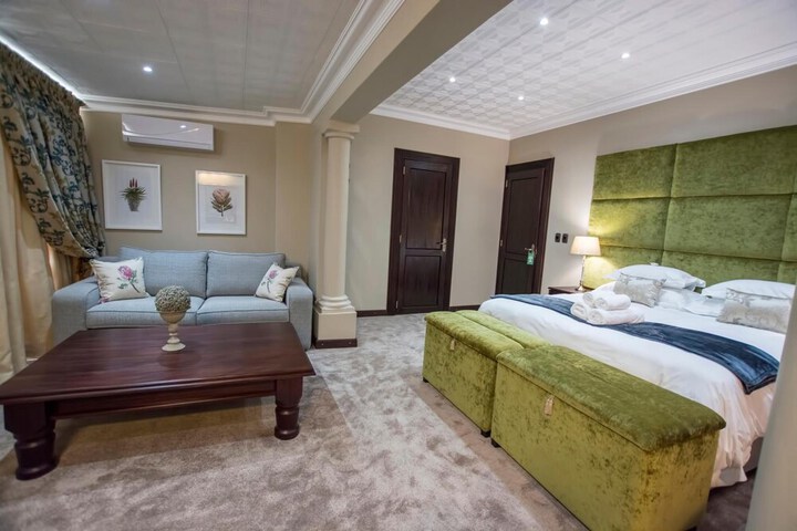 Room 26 of 59