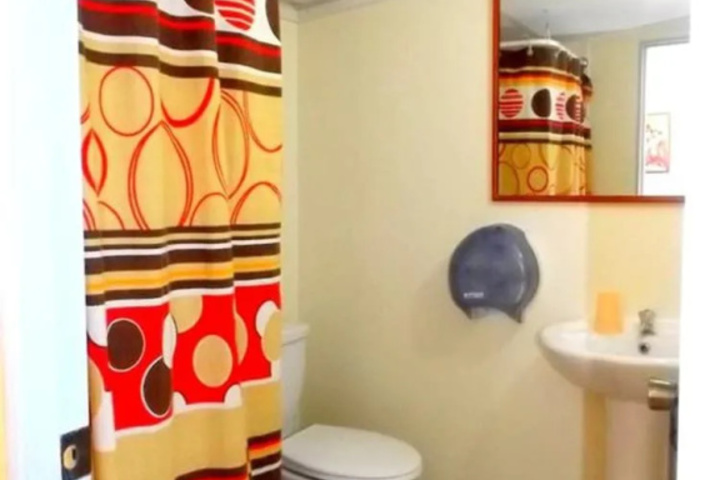 Room 8 of 15
