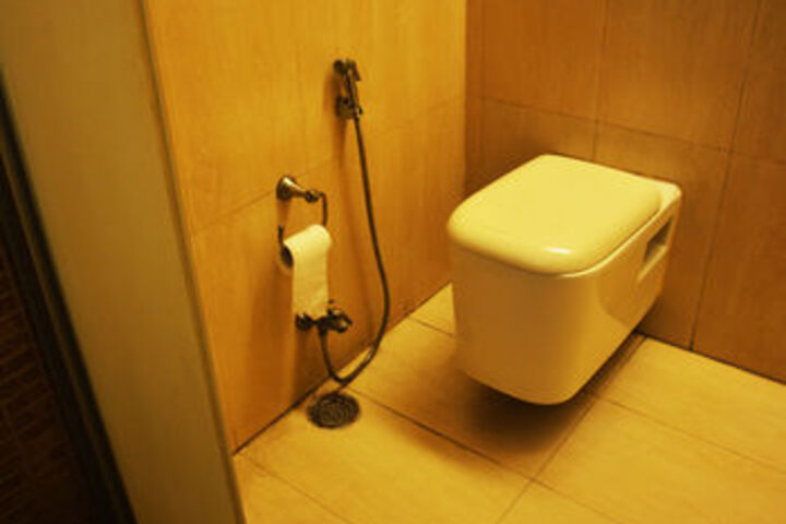 Room 3 of 32