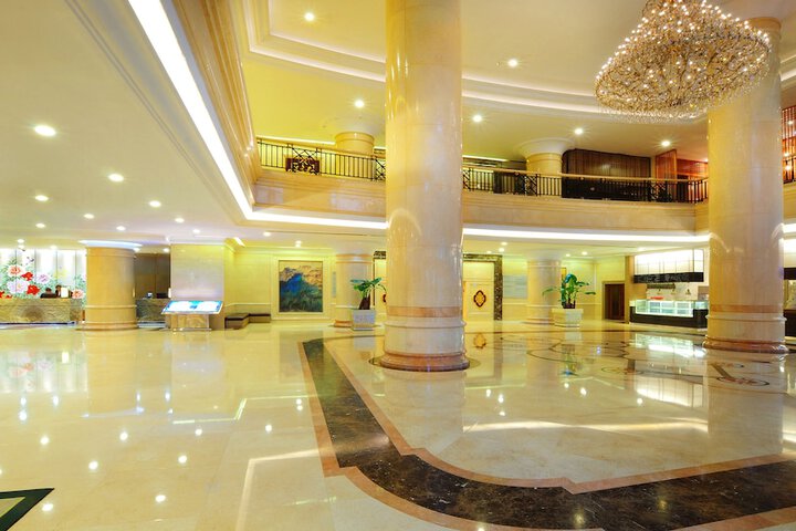 Guest Lobby