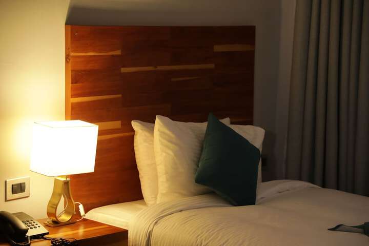Room 10 of 44