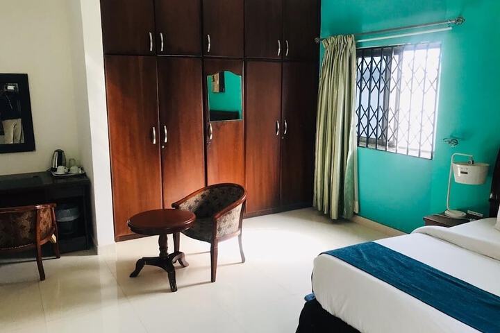 Room 12 of 13