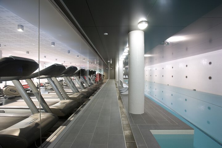 Pool 40 of 63