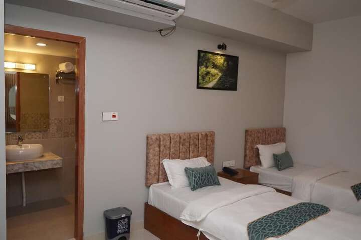 Room 40 of 73