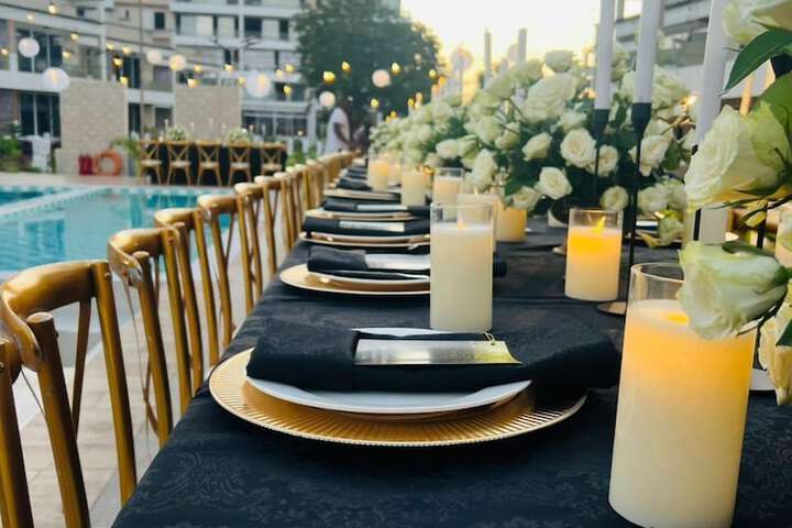 Dining 82 of 93