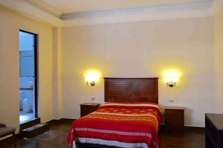 Room 34 of 67