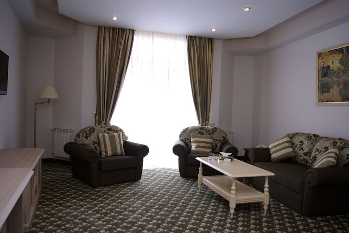 Room 50 of 86