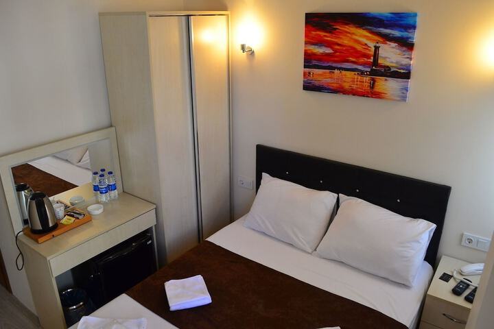 Room 5 of 30