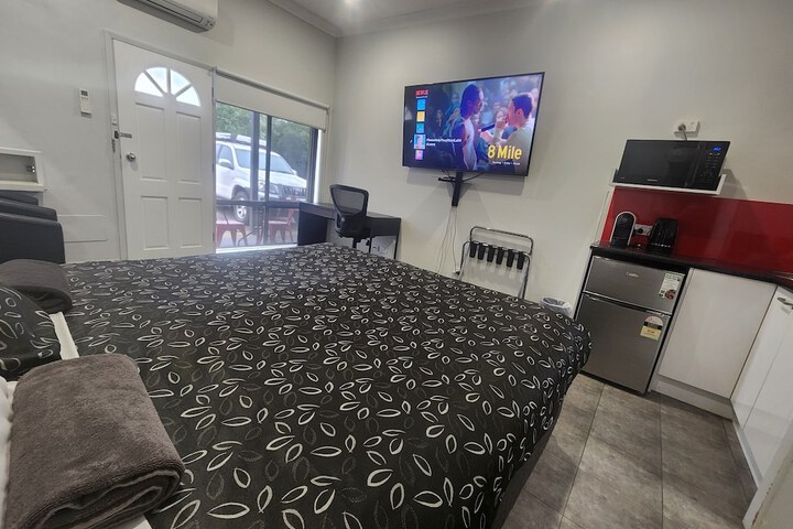 Room 34 of 90