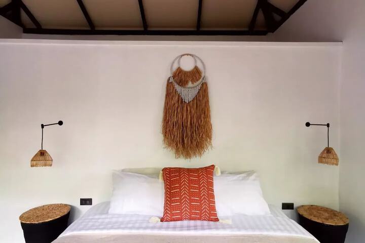Room 5 of 50