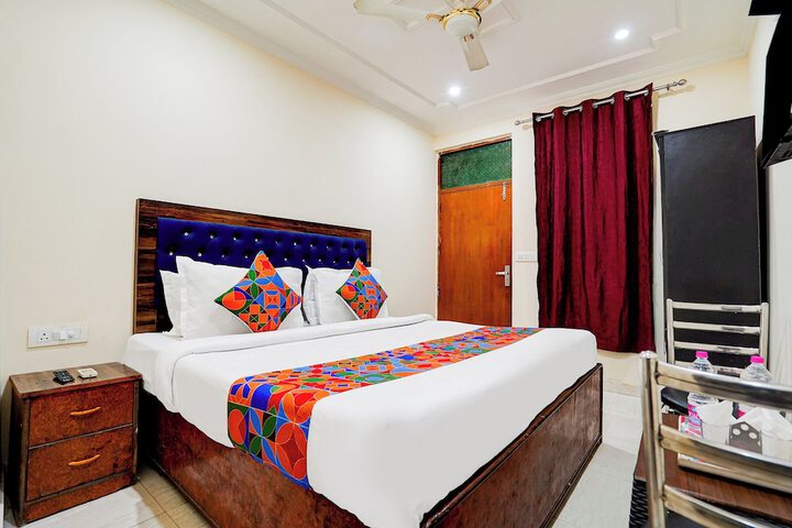 Room 26 of 37