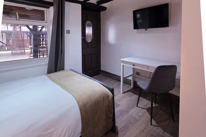 Room 20 of 42