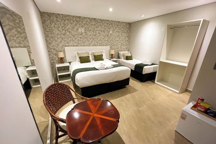 Room 21 of 46