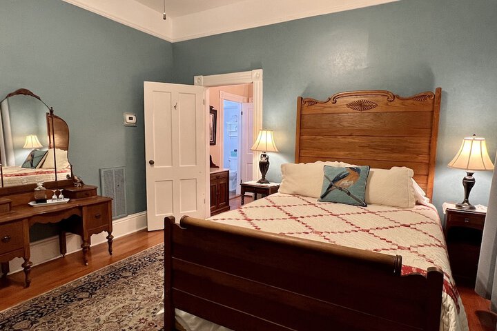Room 14 of 25