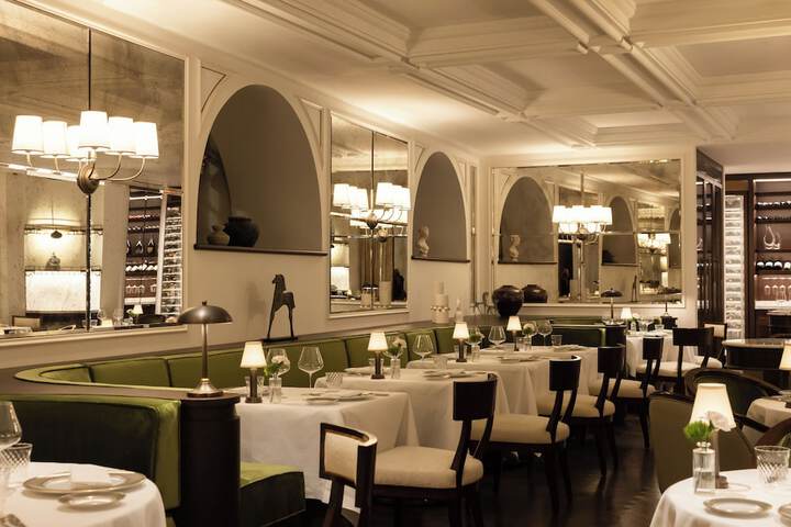 Dining 63 of 99