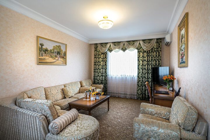 Room 19 of 66