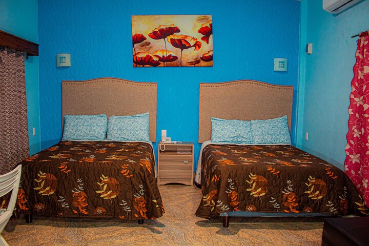 Room 10 of 17