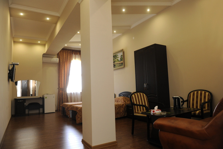 Room 8 of 46
