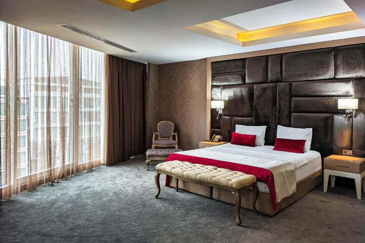 Sky Hotel Baku