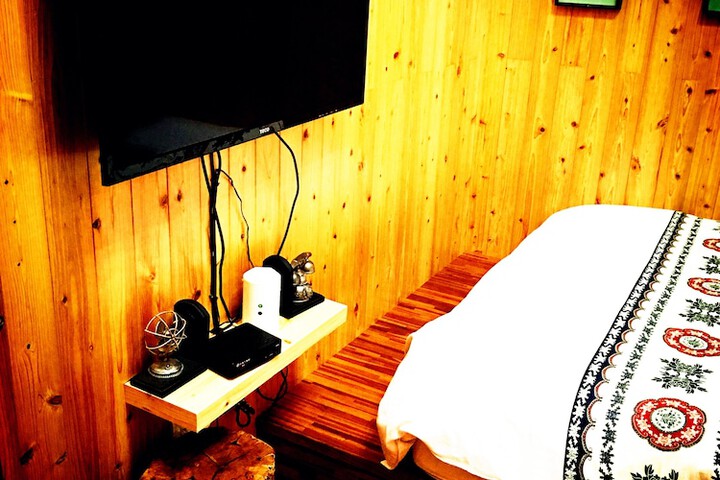 Room 16 of 43