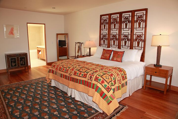 Room 25 of 117