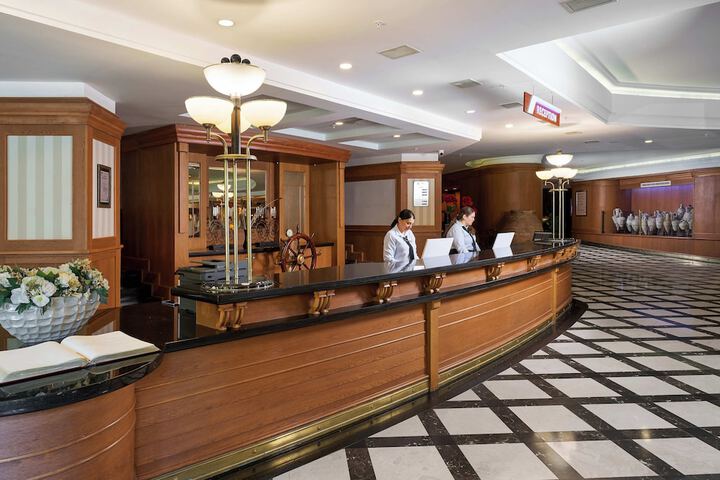Hotel Interior 6 of 114