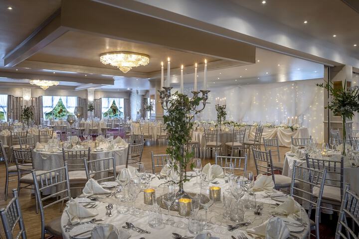 Ballroom/Hall 48 of 58